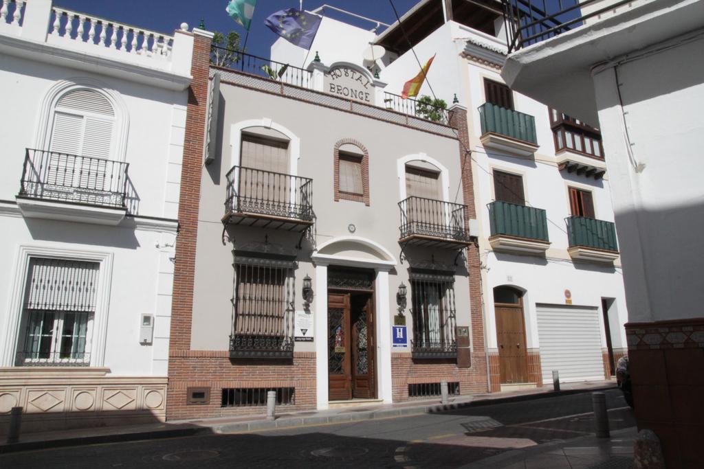 Easy Nerja Bronce Hotel Exterior photo